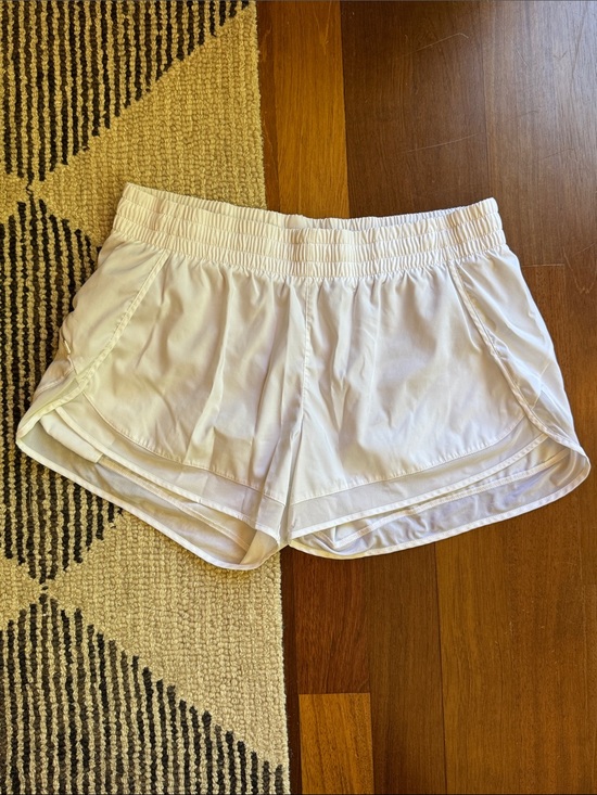 Athleta Pants - Athleta Mesh Racer Run Short 4in